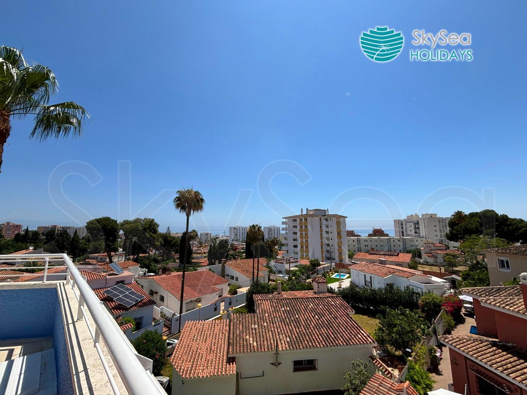 Skysea Benalmadena Puerto Marina Apartment Exterior photo