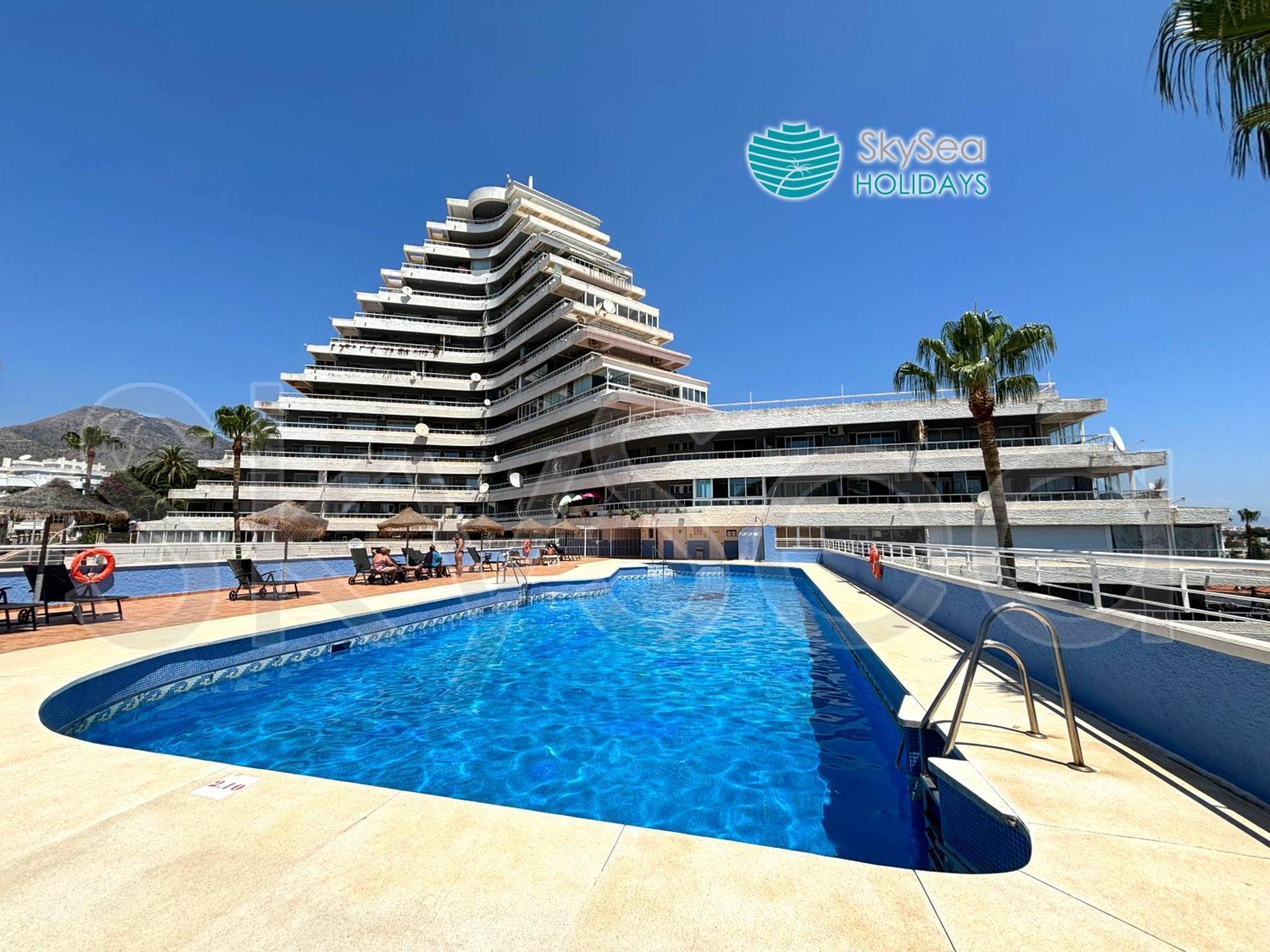Skysea Benalmadena Puerto Marina Apartment Exterior photo