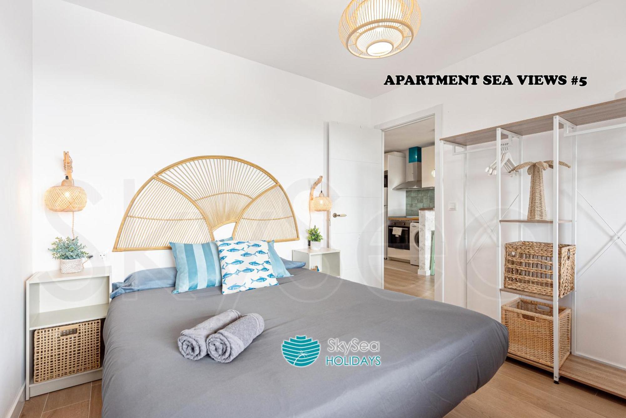 Skysea Benalmadena Puerto Marina Apartment Exterior photo